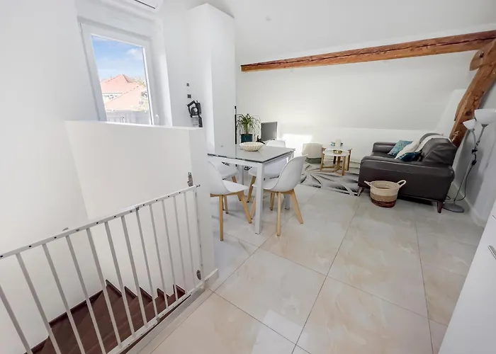 Proche Et Centre Parking Gratuit Apartment *